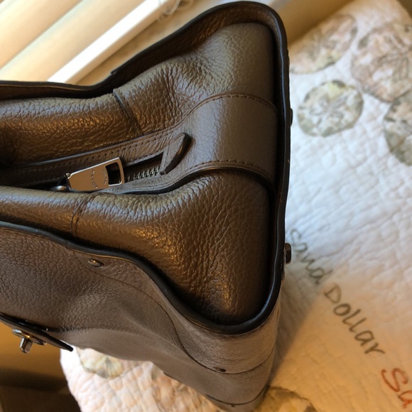 Handbag - Picture 9 of 11